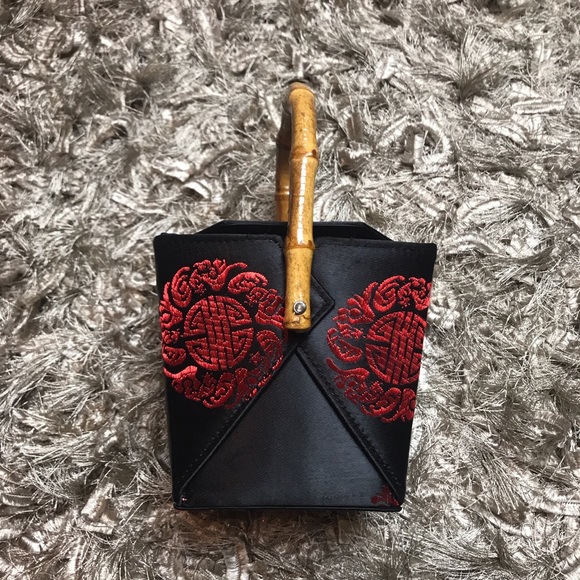 Chinese Box Purse - Picture 3 of 4